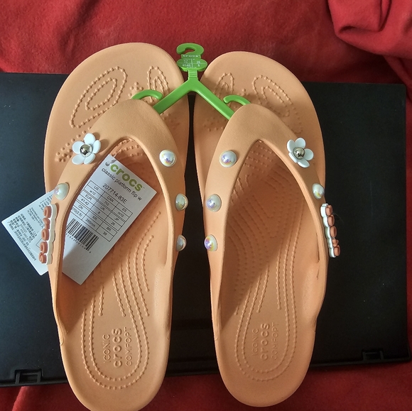 CROCS Shoes New With Tags Crocs Classic Platform Flip Flops In